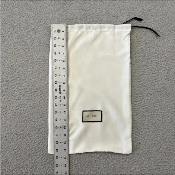 Gucci Clutch/ Wallet (FULL INCLUSION) - Picture 9 of 12